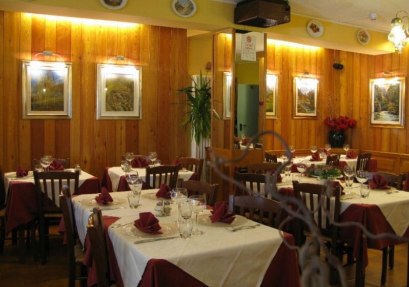 Hotel Bucaneve — Ristorante a Courmayeur, Piedmont