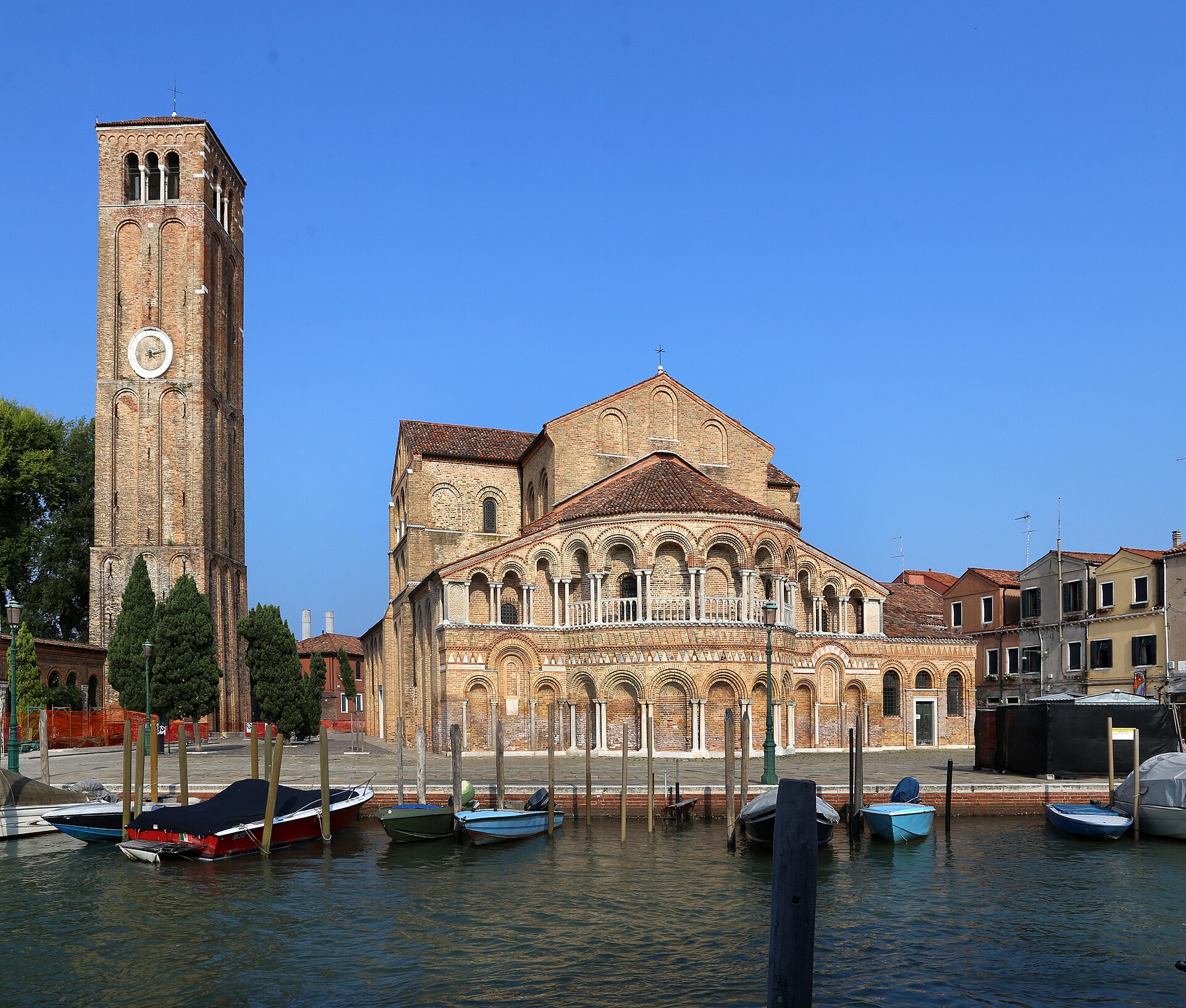Basilica dei Santi Maria e Donato — Punto di interesse a Venezia, Venezia