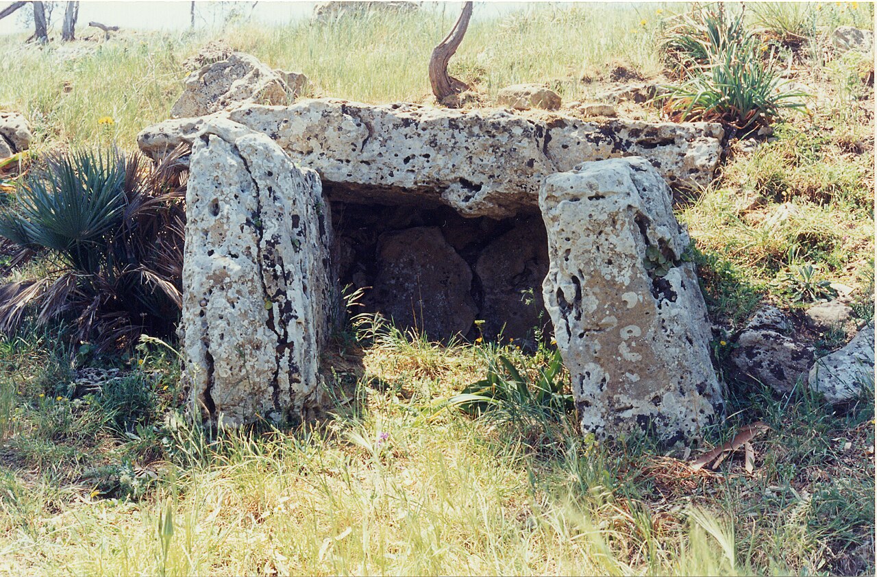 Dolmen on Monte Bubbonia — Punto di interesse , Palermo