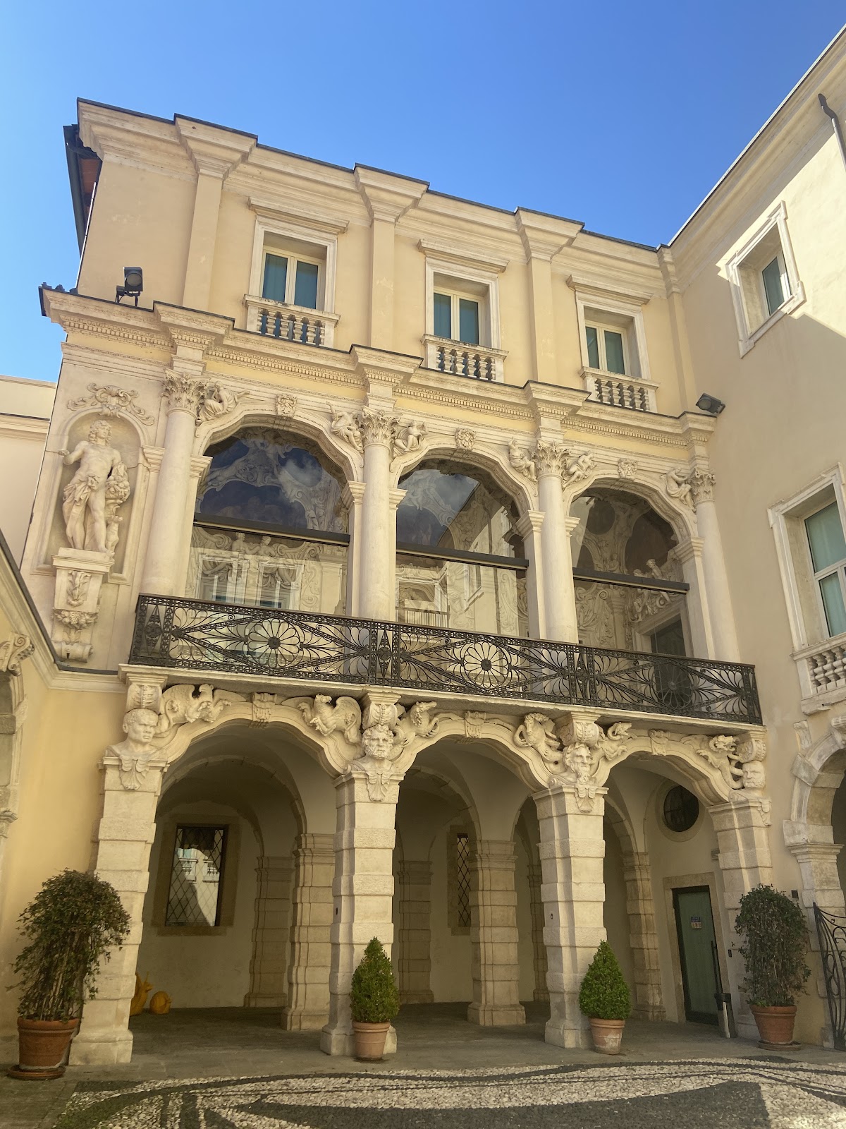 Gallerie d'Italia - Vicenza (Palazzo Leoni Montanari) — Punto di interesse a Vicenza, Vicenza