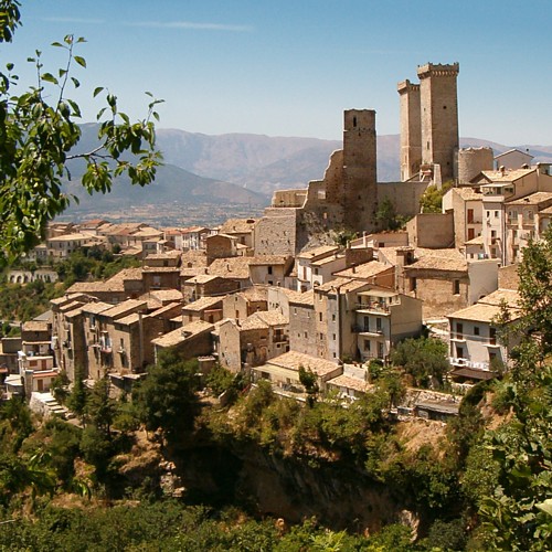castello Caldora (Pacentro) — Punto di interesse , Roma