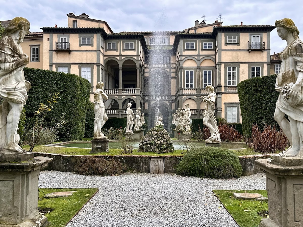 Palazzo Pfanner — Punto di interesse a Lucca, Lucca