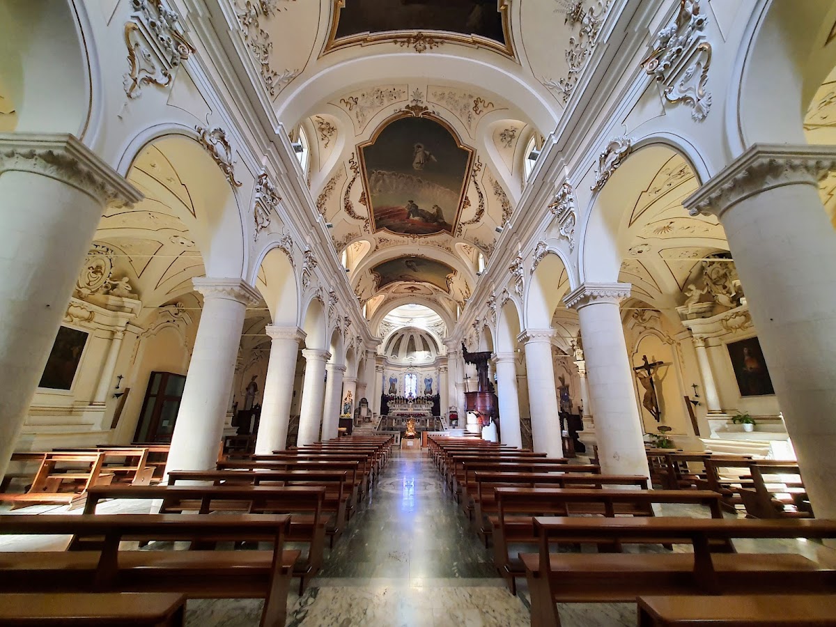 Cattedrale di San Panfilo — Punto di interesse a Sulmona, L'Aquila
