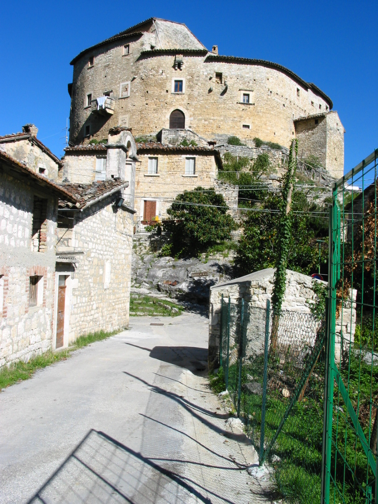 Castel di Luco — Punto di interesse , Ancona
