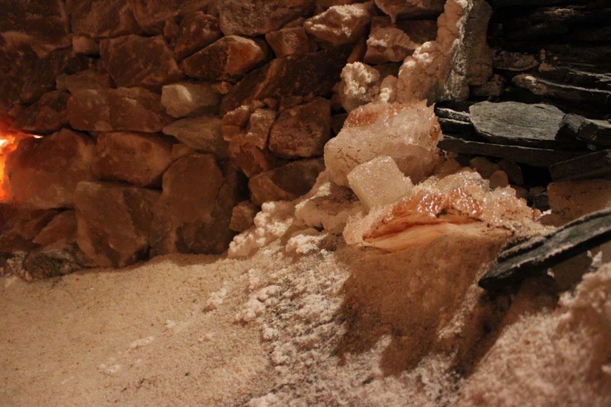 Magadì Salt Cave & Halotherapy