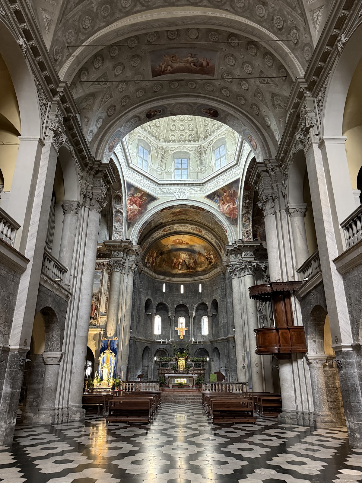 Basilica di San Fedele — Punto di interesse a Como, Como