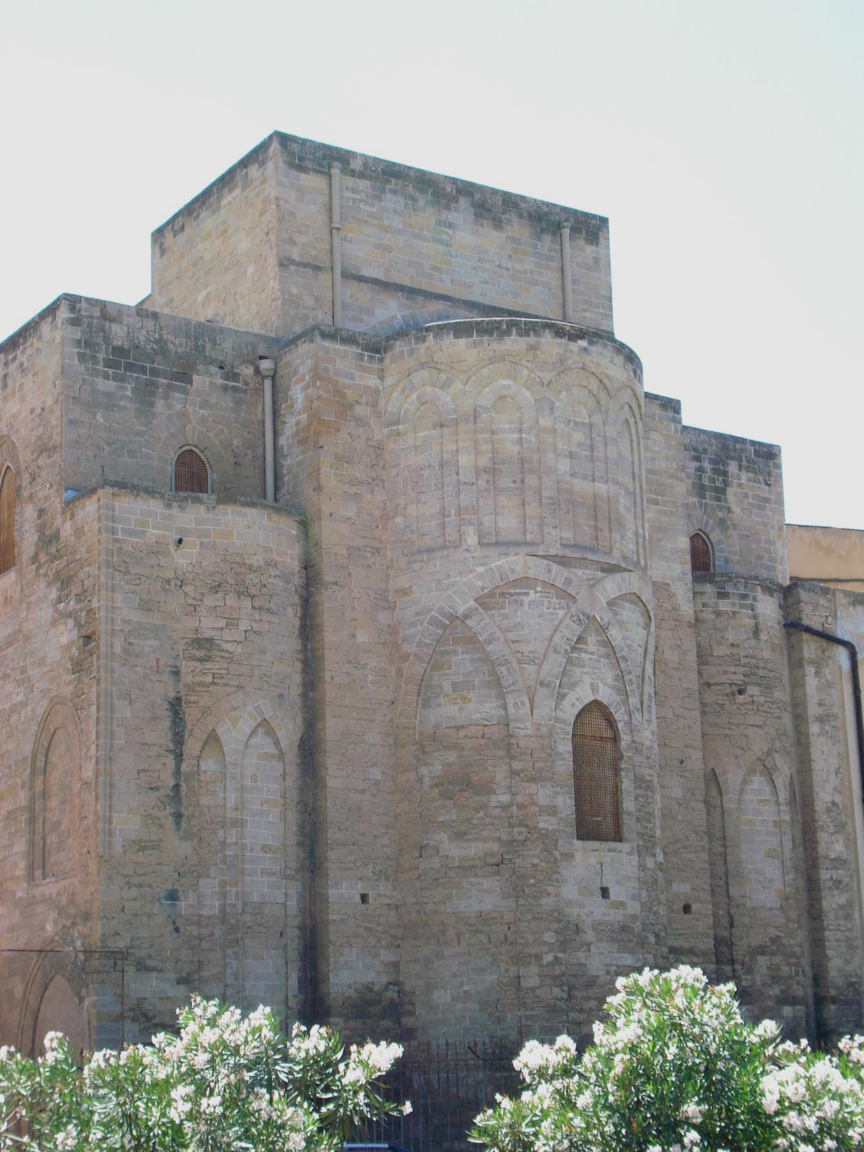 Chiesa della Magione o della SS. Trinità — Punto di interesse a Palermo, Palermo