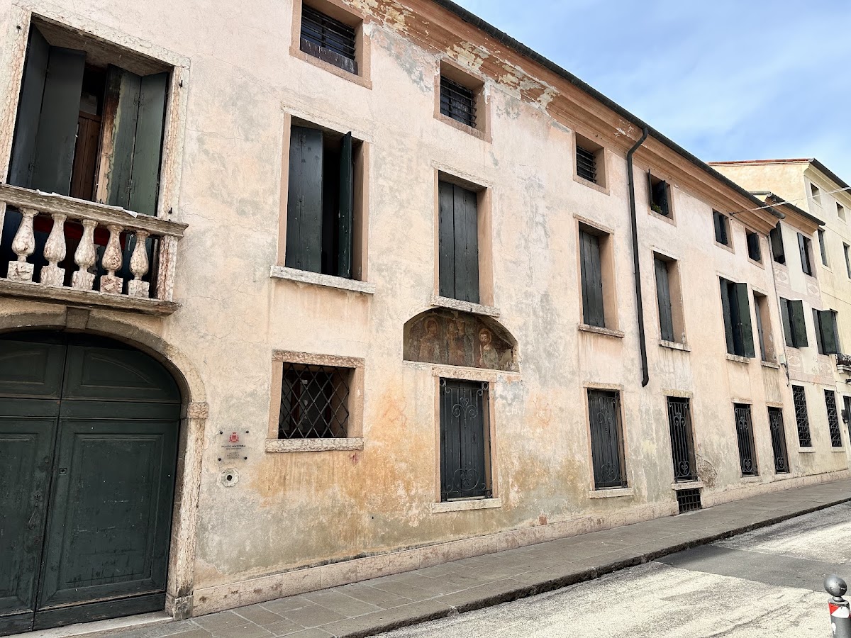 Palazzo Agostinelli — Punto di interesse a Bassano del Grappa, Vicenza