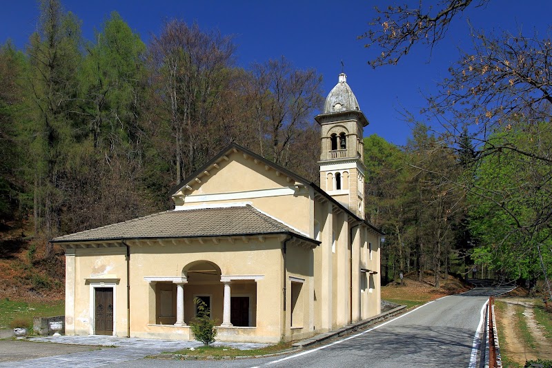 Santuario della Madonna di Luciago