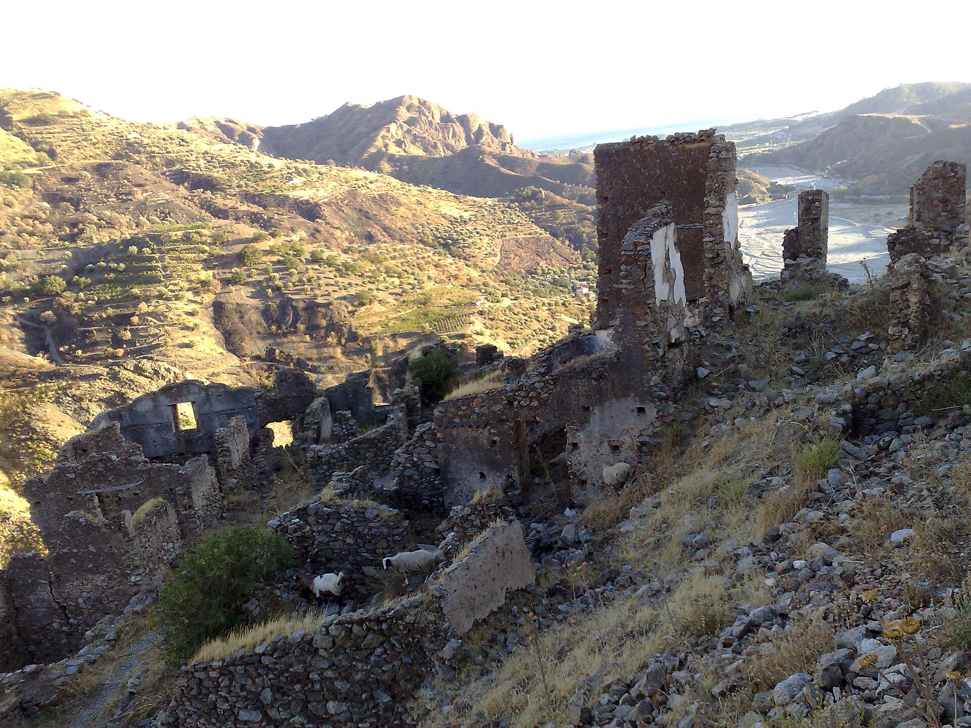 Castello Ruffo di Amendolea — Punto di interesse , Reggio Calabria