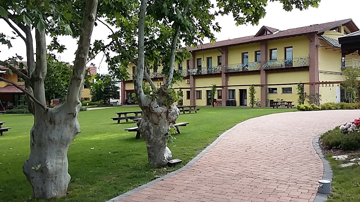 Cascina Clarabella — Punto di interesse a Brescia, Brescia