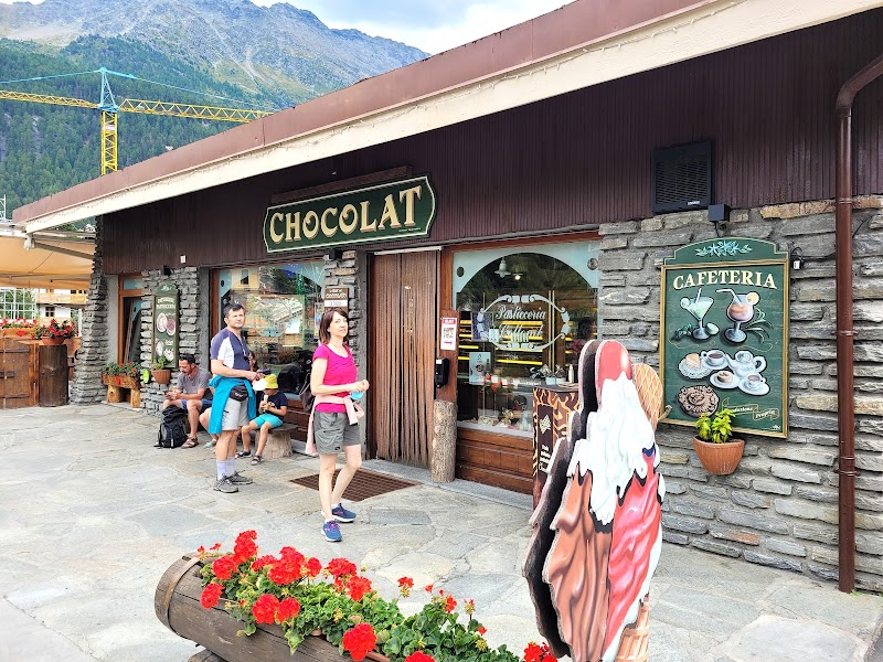 Chocolat Collomb - La miglior CIOCCOLATERIA, pasticceria, gelateria, cioccolatini artigianali e aperitivi in Val d'Aosta