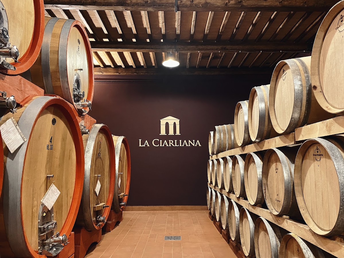 La Ciarliana - Tuscan Winery