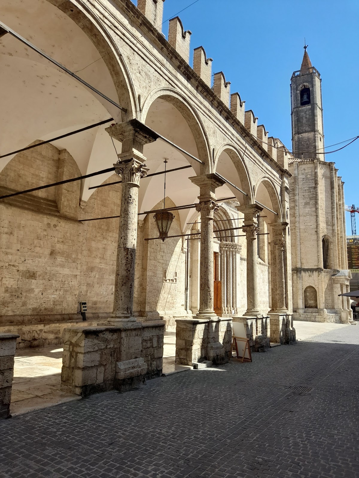 Loggia dei Mercanti C 10 — Punto di interesse a Ascoli Piceno, Ascoli Piceno