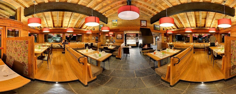 Foyer des Guides bar e restaurant