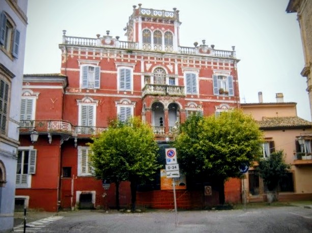 Palazzo De Giorgio detto impropriamente Palazzo del Capitano — Punto di interesse a Lanciano, Chieti