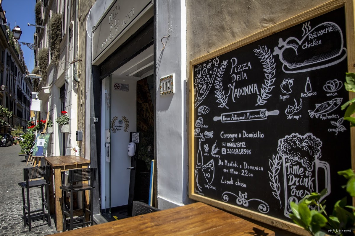 Pizzeria della Madonna dei Monti — Punto di interesse a Roma, Roma