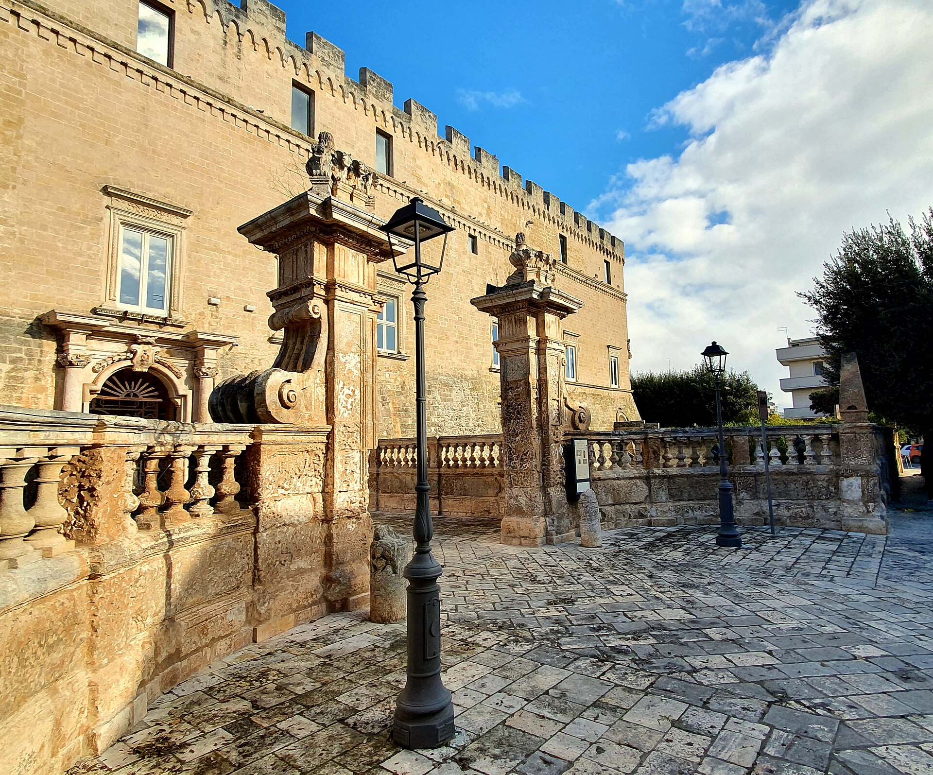 castello di Francavilla Fontana — Punto di interesse , Bari