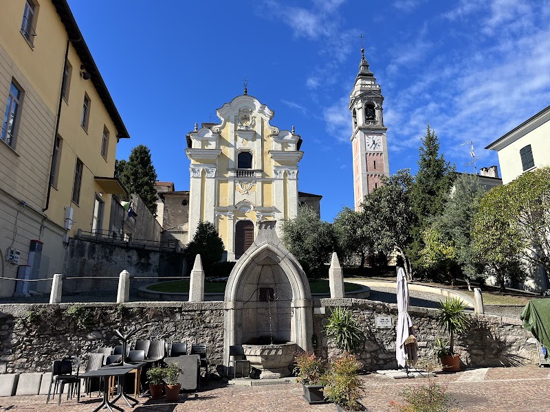 Chiesa dei Santi Martiri o San Graziano — Punto de interés in Arona, Novara