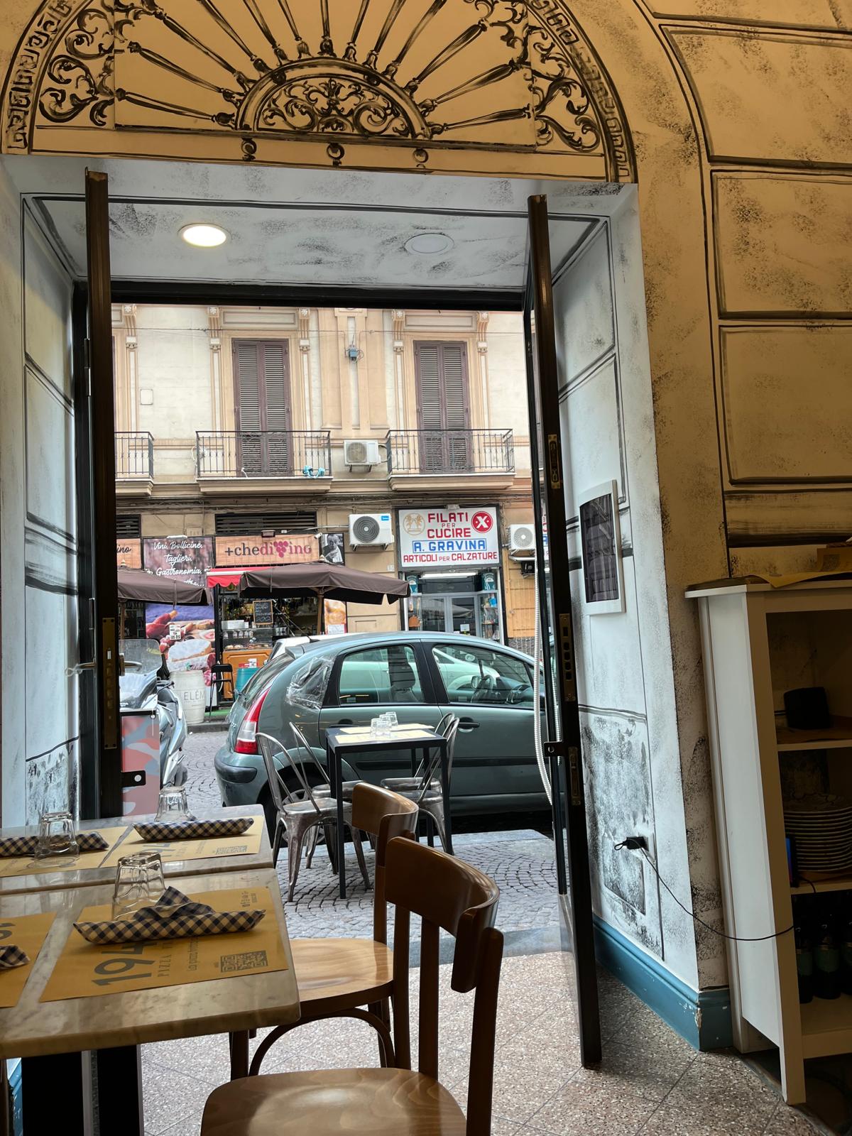 Scopri 1947 Pizza Fritta Napoli