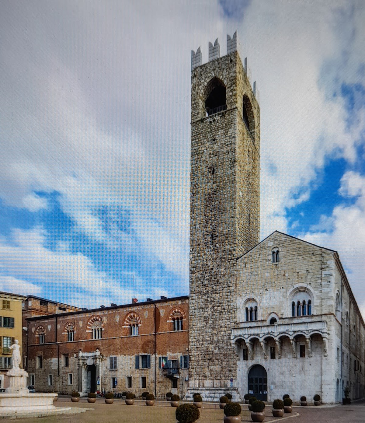 Palazzo del Broletto — Punto di interesse a Brescia, Brescia