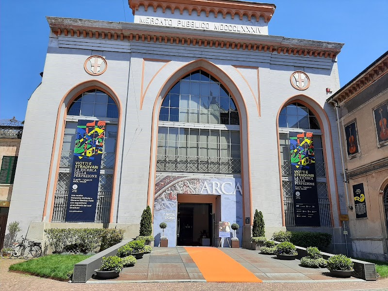 Polo Espositivo Arca