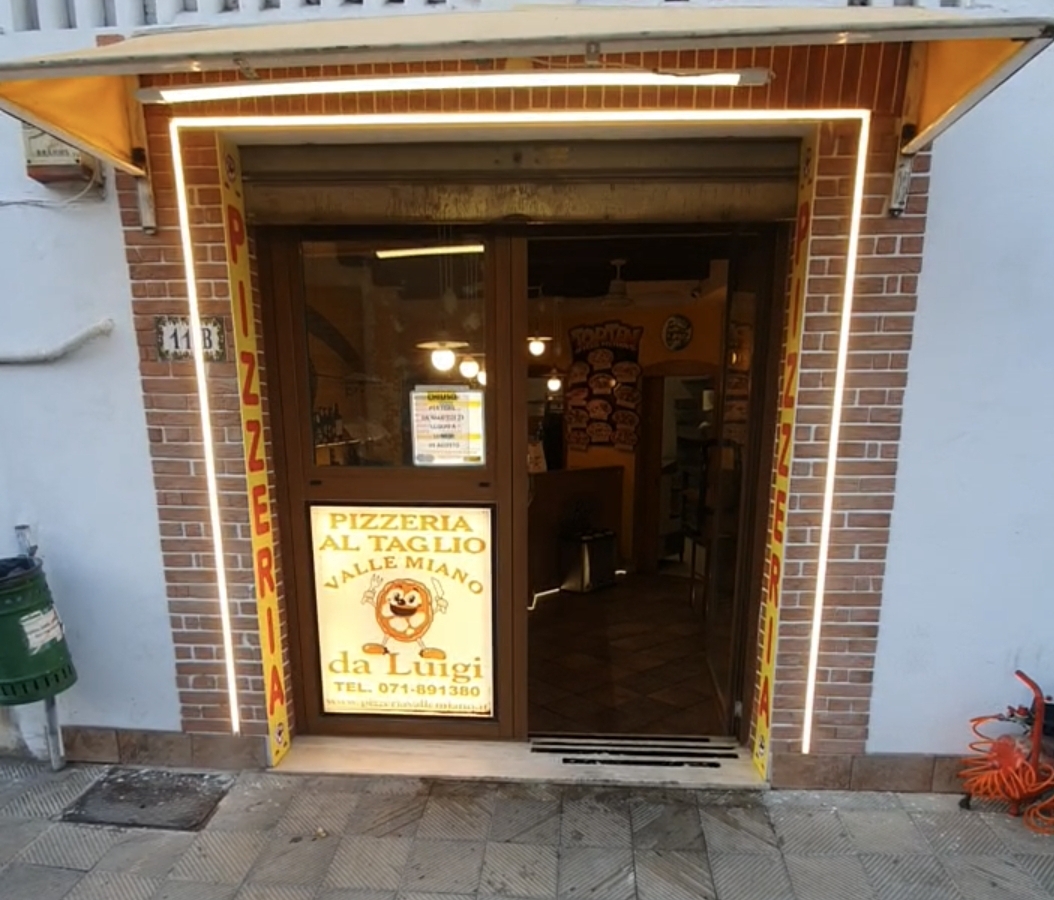 Pizzeria Vallemiano da Luigi — Punto di interesse a Ancona, Ancona
