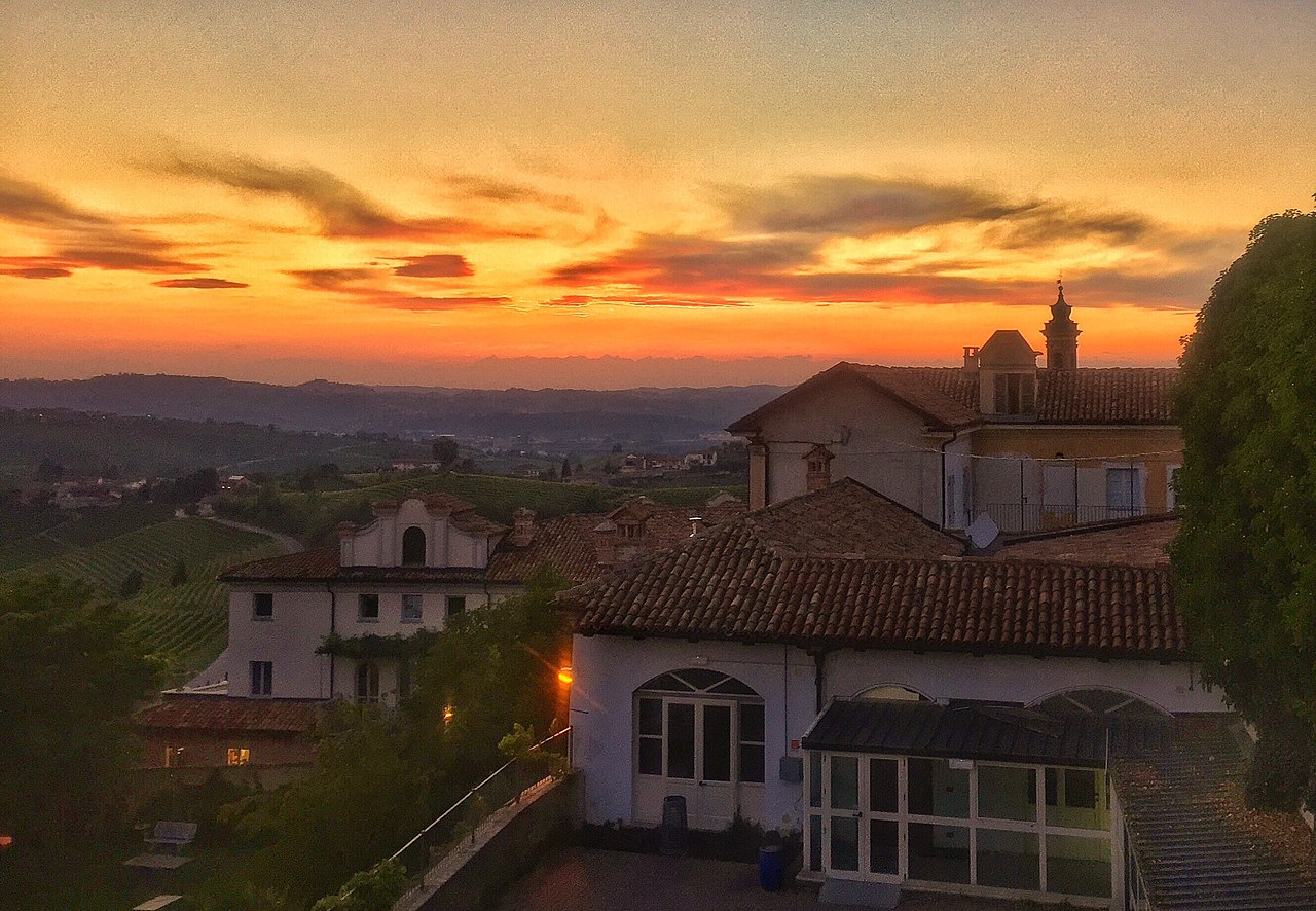 Palazzo dei Conti di Castelborgo — Punto di interesse a Neive, Cuneo