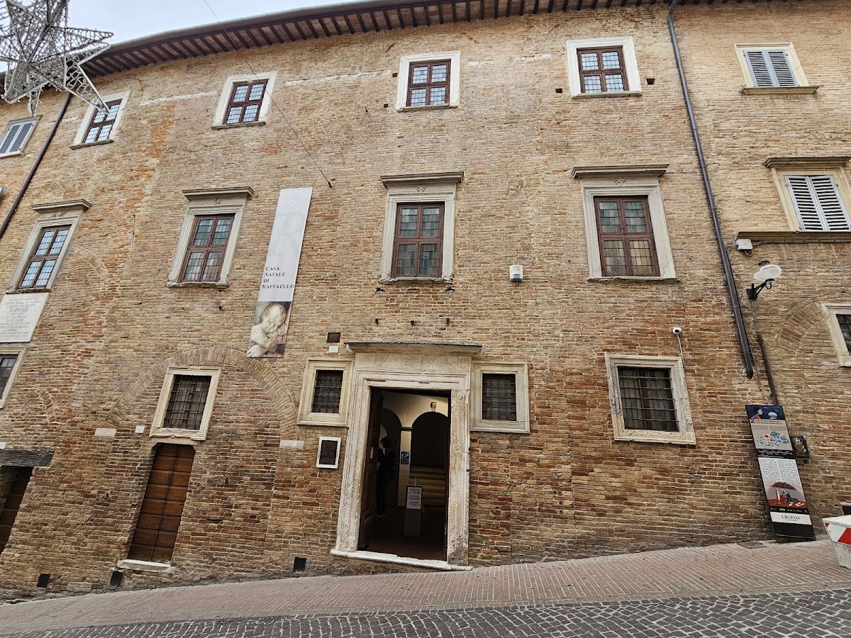 Casa Natale di Raffaello — Punto di interesse a Urbino, Pesaro e Urbino
