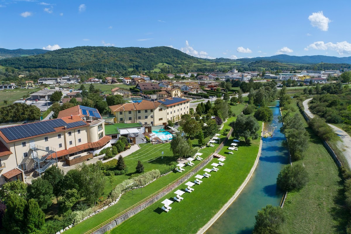 Sport Village Hotel & Spa