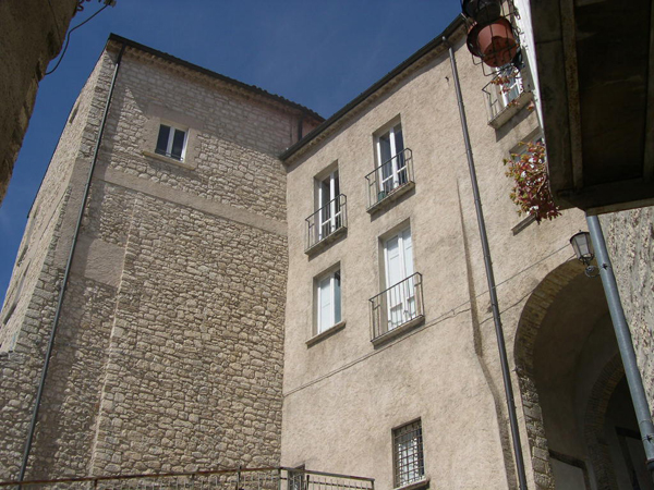 Palazzo Japoce — Punto di interesse a Campobasso, Campobasso