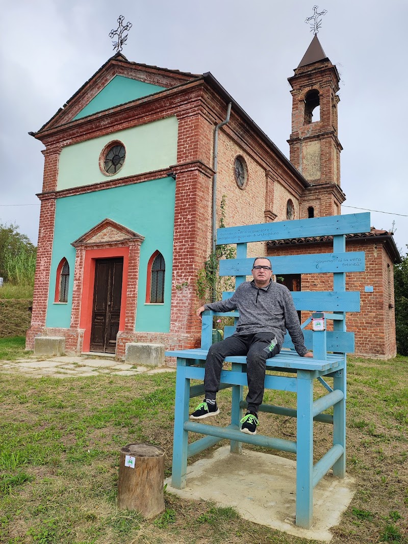 Sedia gigante di valpone — Punto di interesse a San Damiano d'Asti, Asti