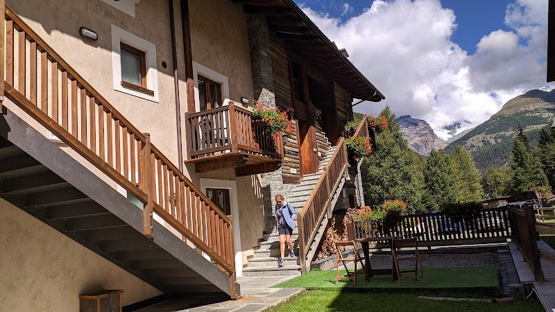 Hotel Bellevue — Ristorante a Champoluc, Piedmont