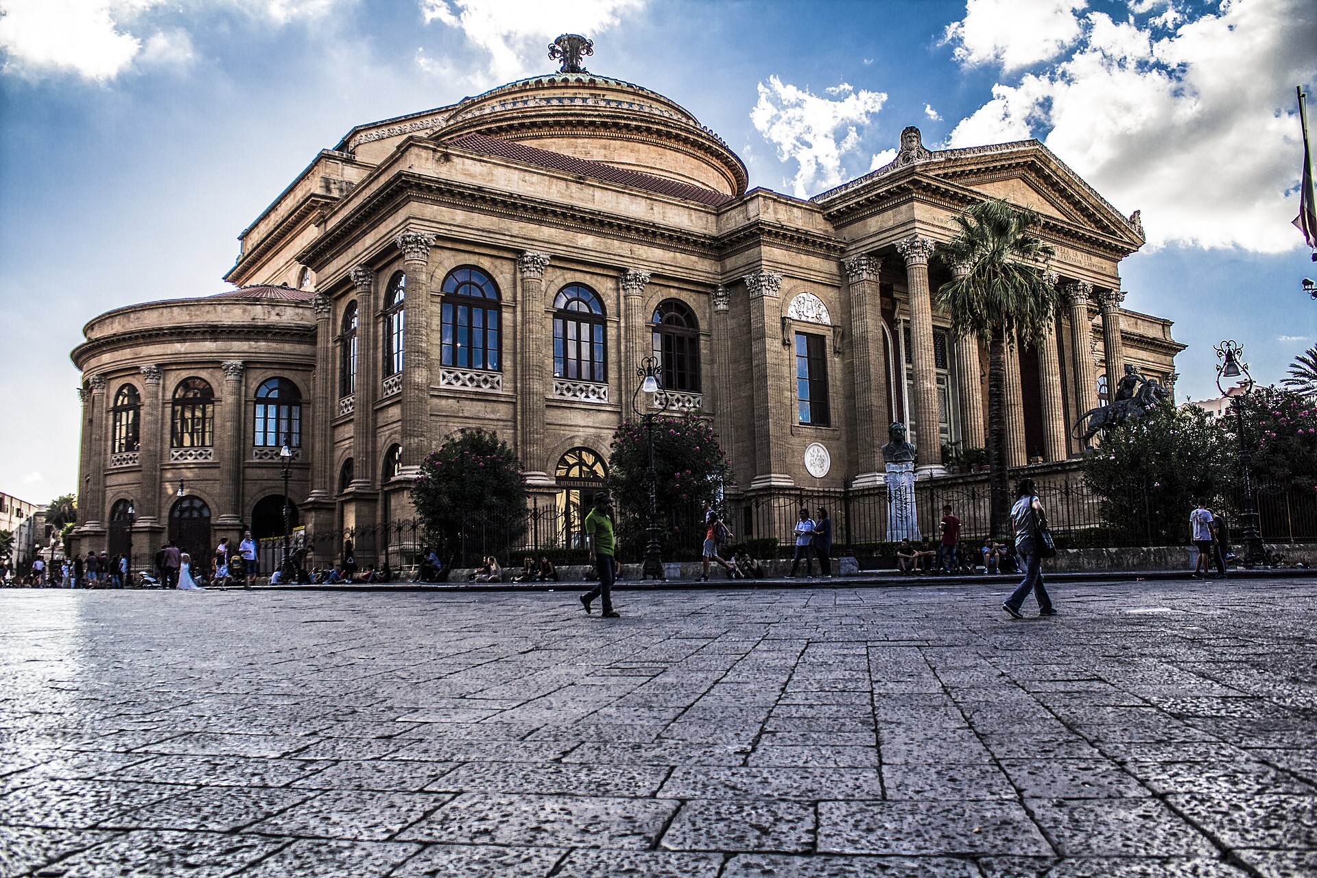 Teatro Massimo Vittorio Emanuele — Punto di interesse a Palermo, Palermo
