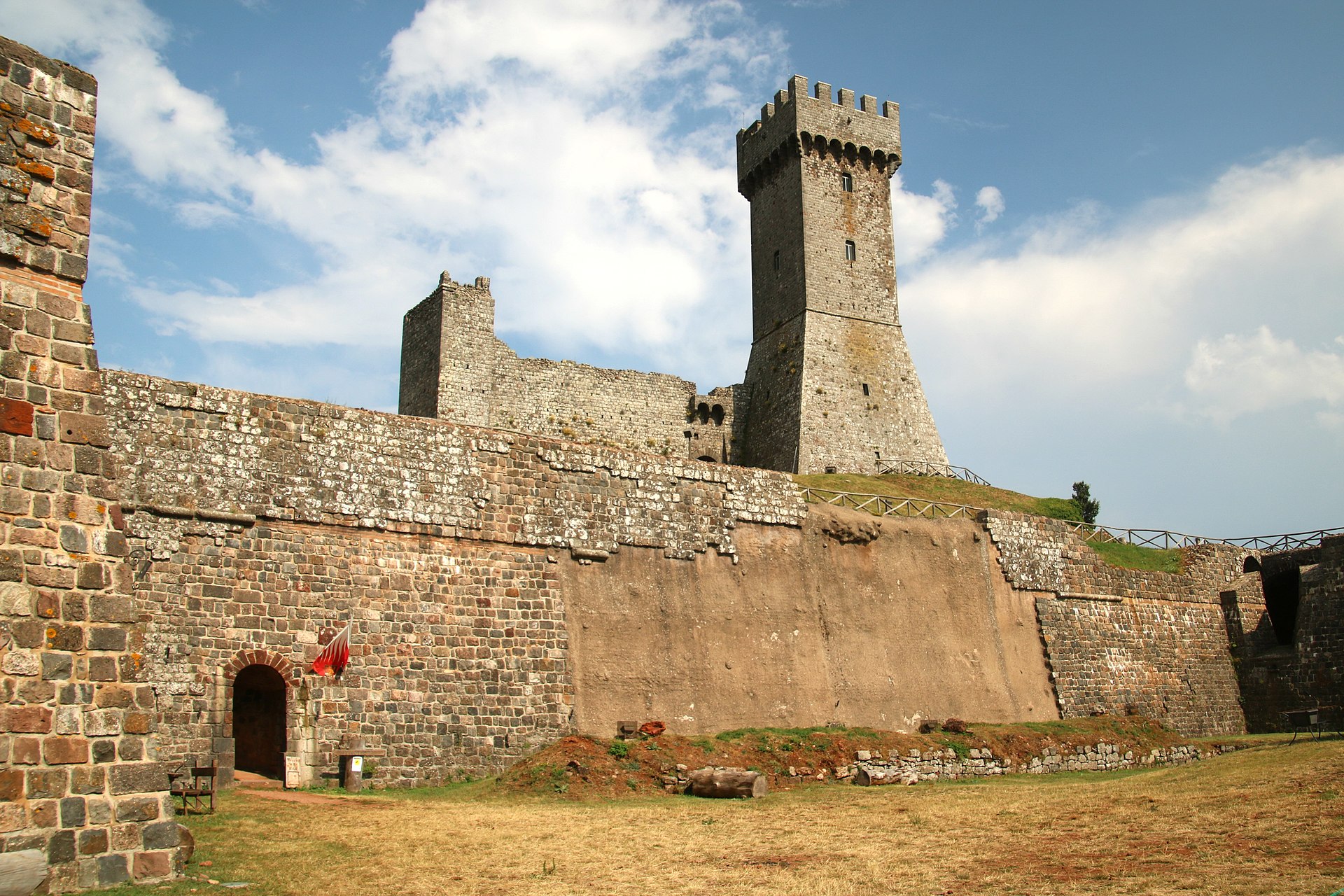 fortezza e museo di Radicofani — Punto di interesse , Roma