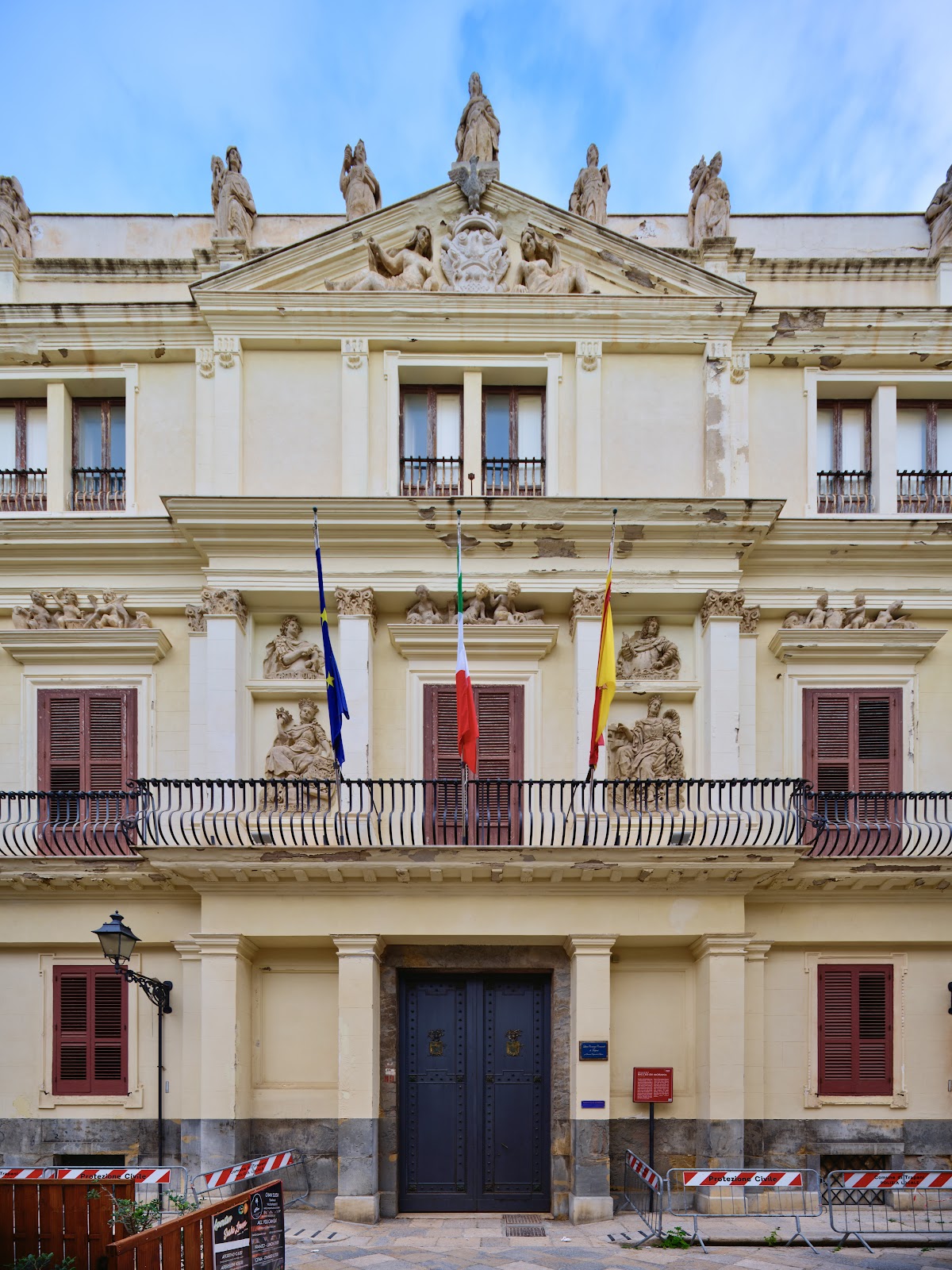 Palazzo Riccio di Morana — Punto di interesse a Trapani, Trapani