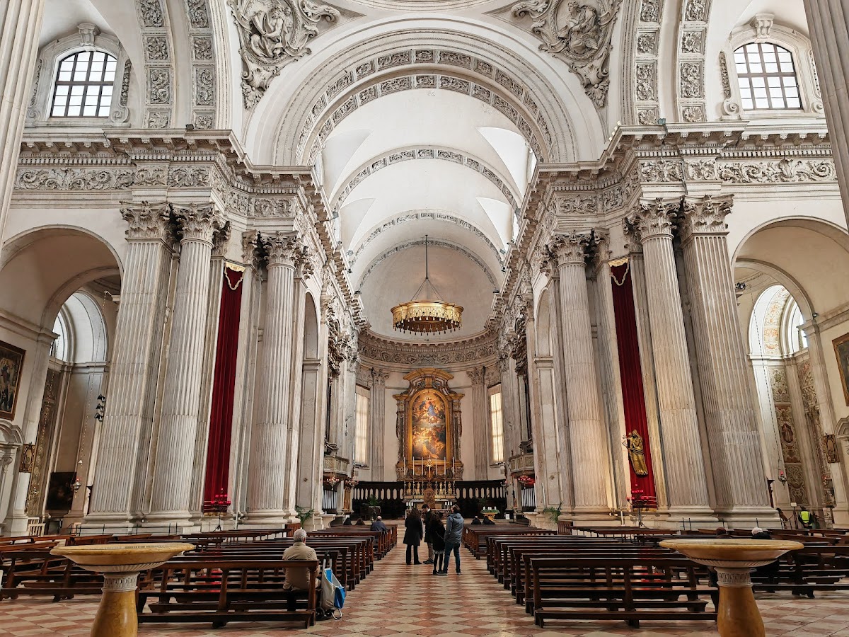 Cattedrale di Santa Maria Assunta — Punto di interesse a Brescia, Brescia