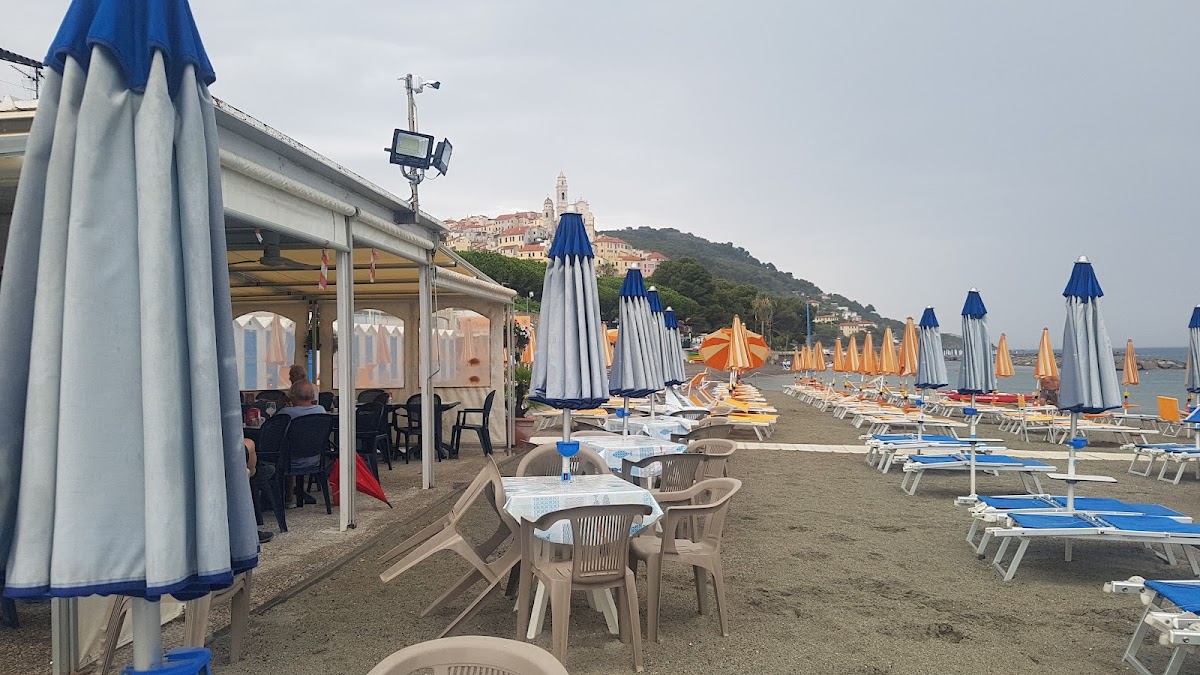 Bagni Tosco — Sehenswürdigkeit in Cervo, Imperia