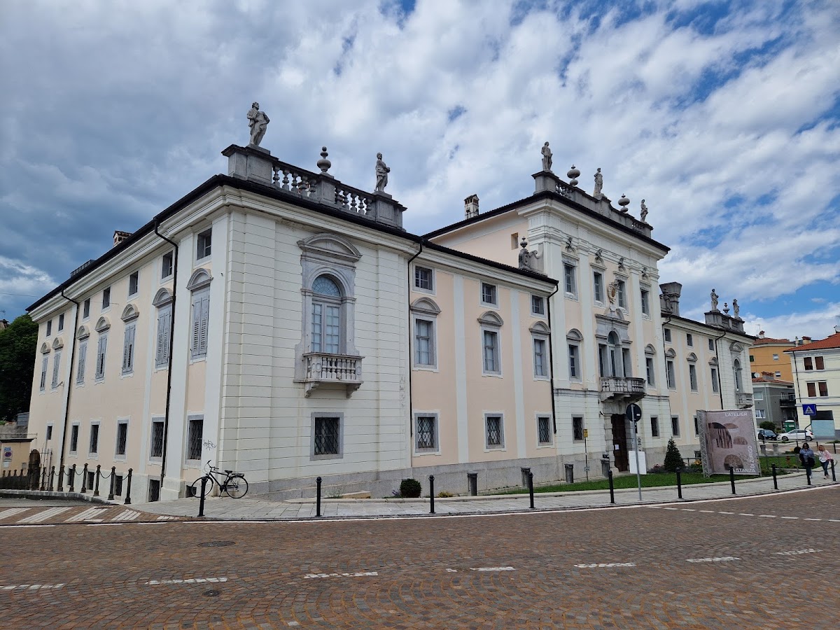 Musei Provinciali Palazzo Attems-Petzenstein — Punto di interesse a Gorizia, Gorizia