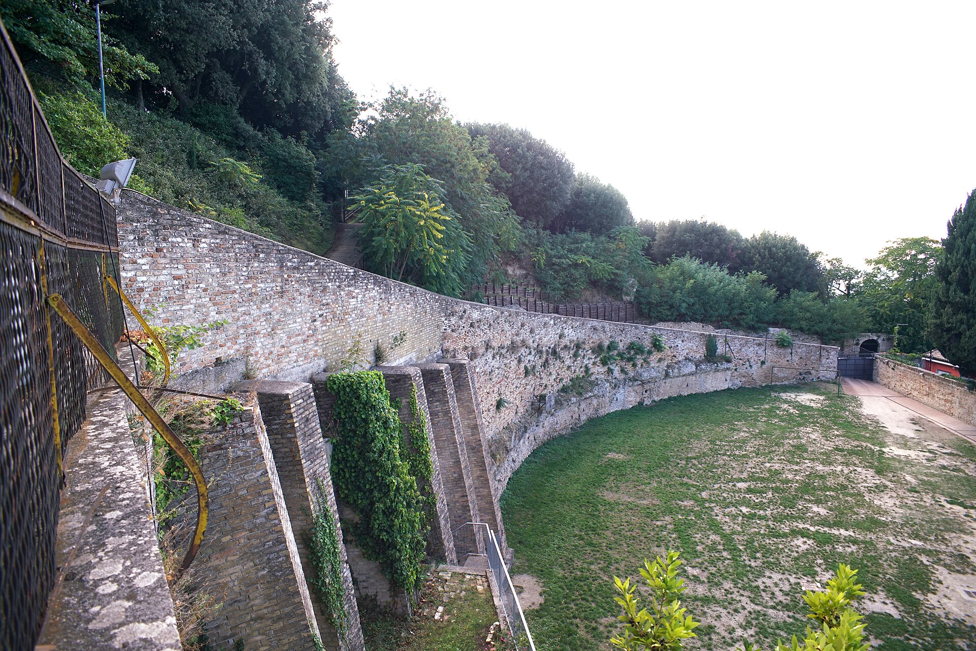 Teatro Romano di Fermo — Punto di interesse , Ancona