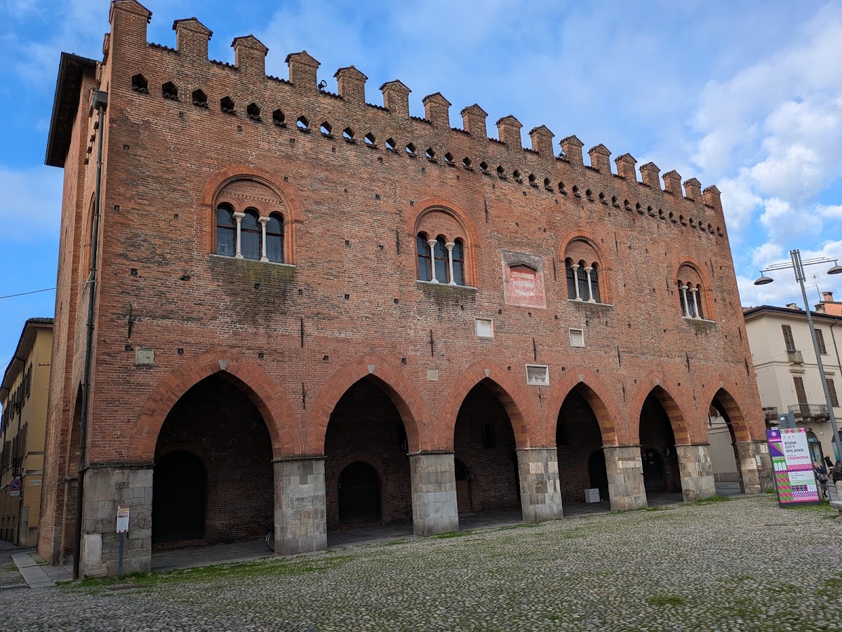 Palazzo Cittanova — Punto di interesse a Cremona, Cremona