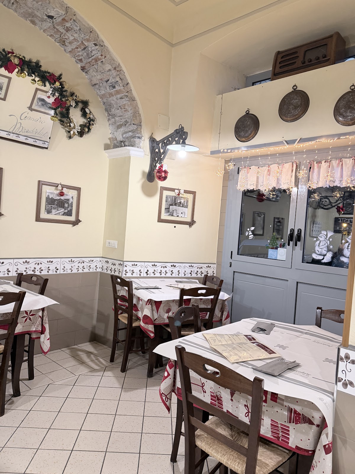 Pizzeria La Funicolare — Punto di interesse a Genova, Genova