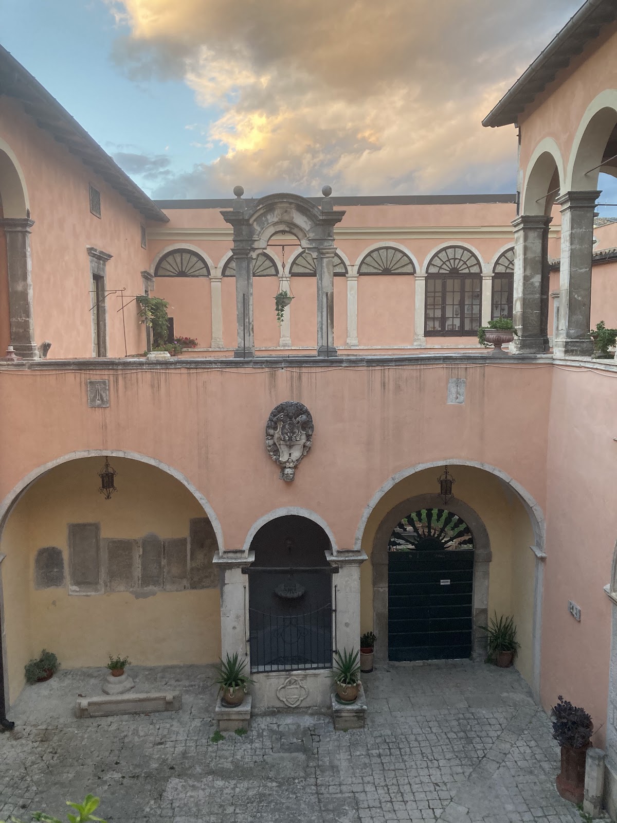 Palazzo Tabassi‎