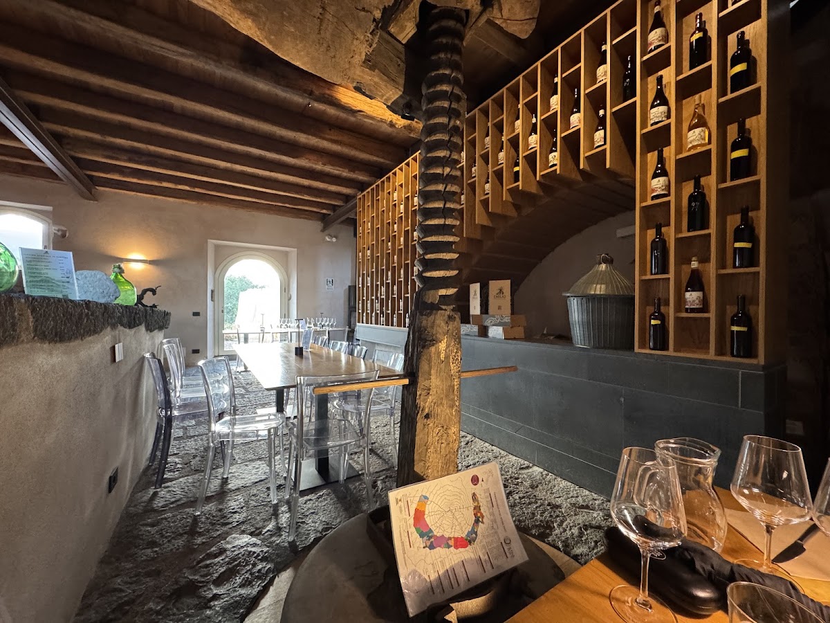Emilio Sciacca Etna Wine - Palmento Martinella — Punto di interesse a Catania, Catania