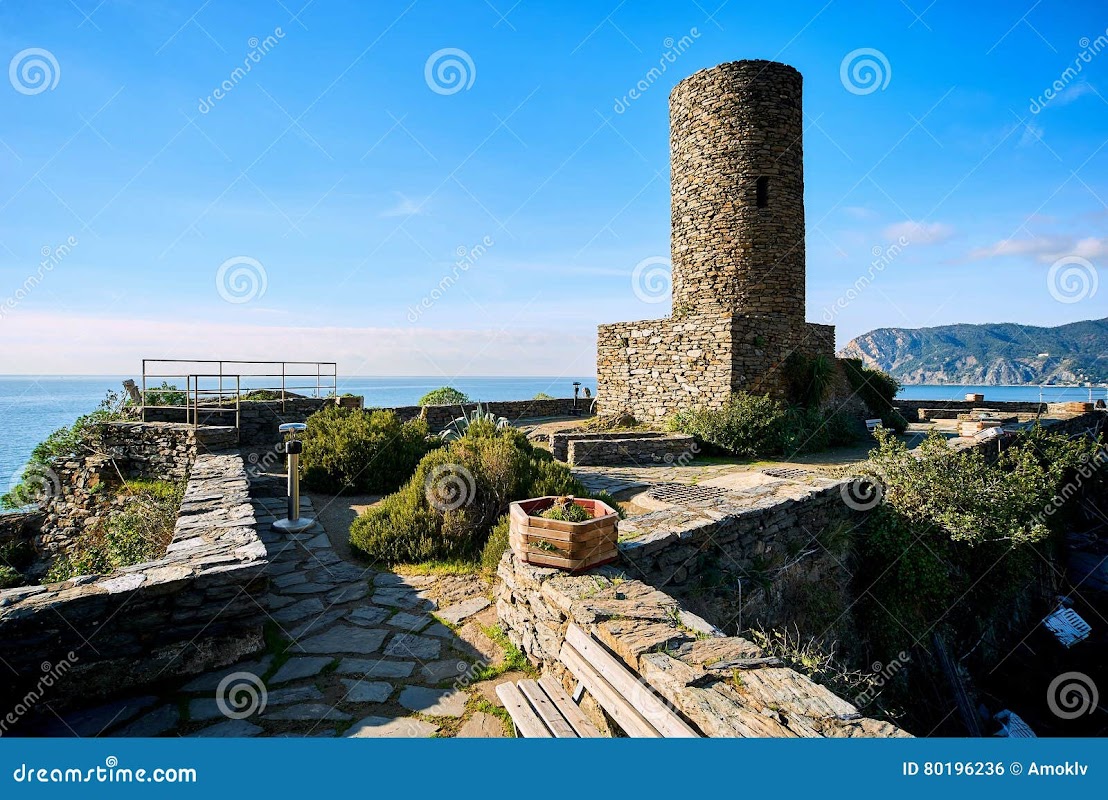 Castello di Vernazza — Punto di interesse a Vernazza, La Spezia