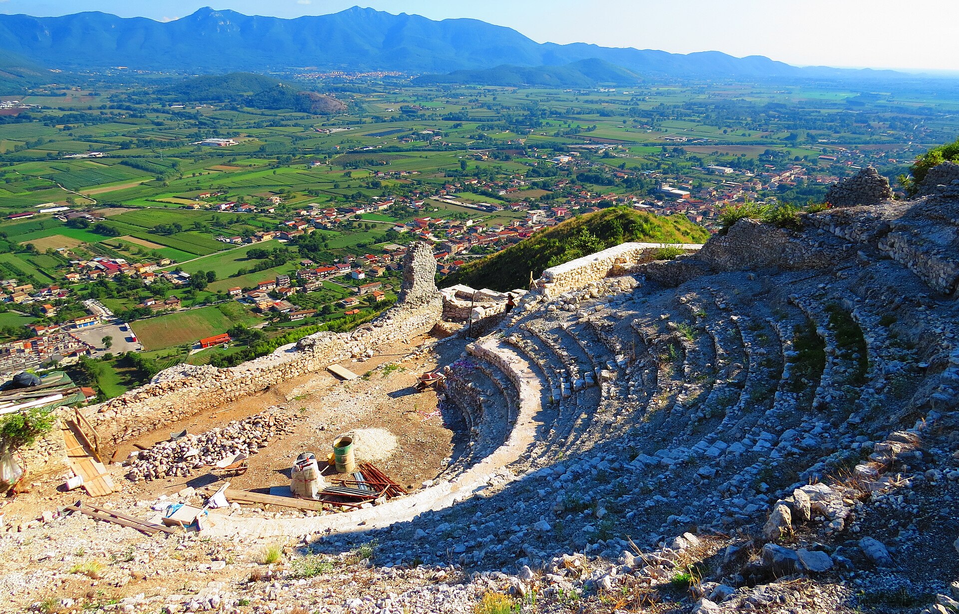 Tempio e teatro di San Nicola — Punto di interesse , Napoli