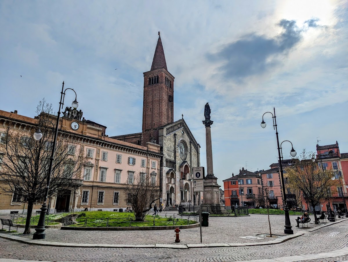 Piazza Duomo - Piacenza — Punto di interesse a Piacenza, Piacenza