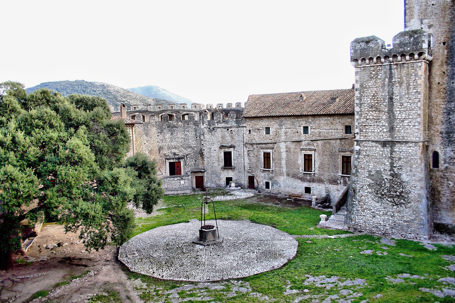Castello Caetani — Punto di interesse , Roma