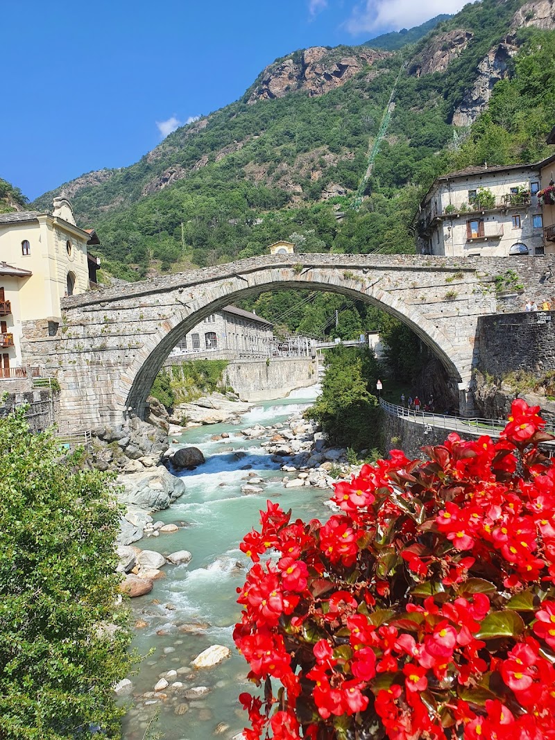 Ponte Romano di Pont Saint-Martin