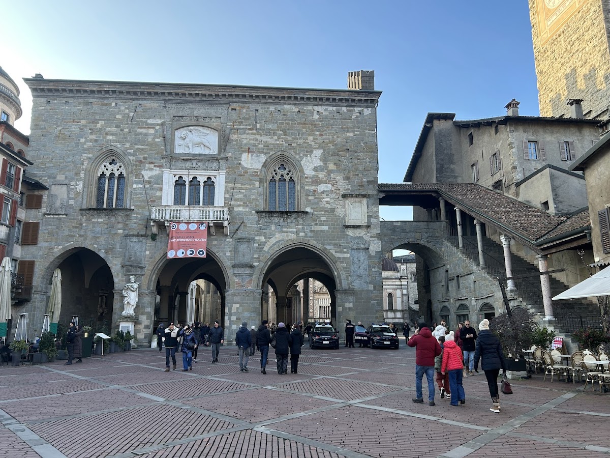 Palazzo della Ragione — Punto di interesse a Bergamo, Bergamo